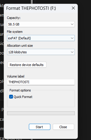 Formatting the USB flash drive